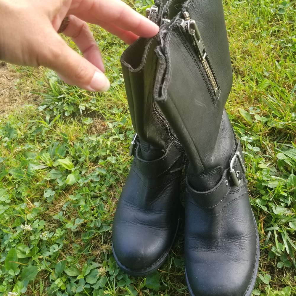 Harley Davidson boots.